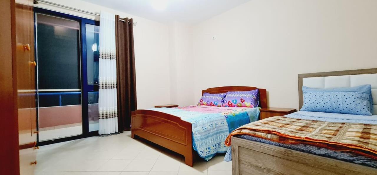 Miami Beach Apartments โกเลม ภายนอก รูปภาพ