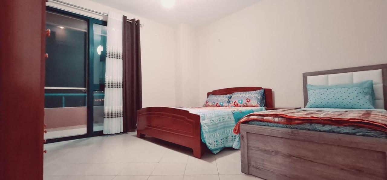 Miami Beach Apartments โกเลม ภายนอก รูปภาพ