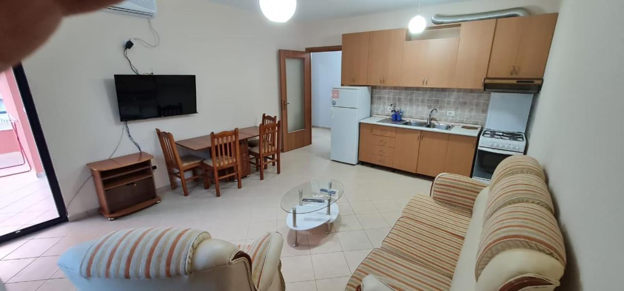 Miami Beach Apartments โกเลม ภายนอก รูปภาพ